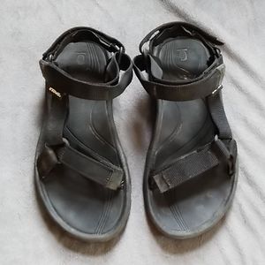 Hurricane Tevas Black